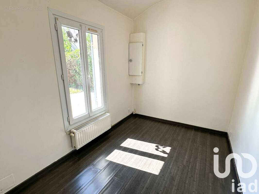 Photo 8 - Maison à DAMMARIE-LES-LYS