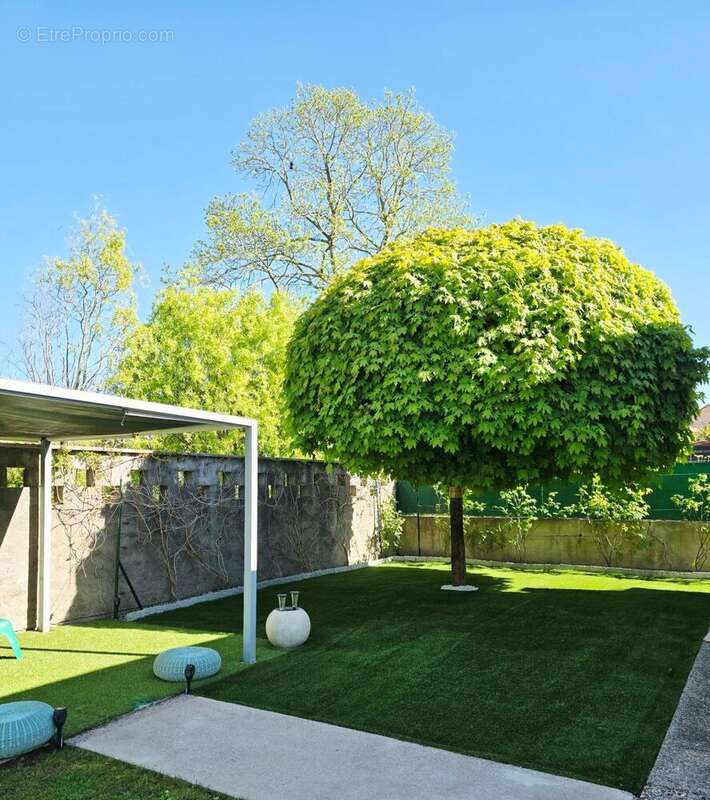 Maison 152 m² à Saint-Nicolas-De-Port  - photo 2