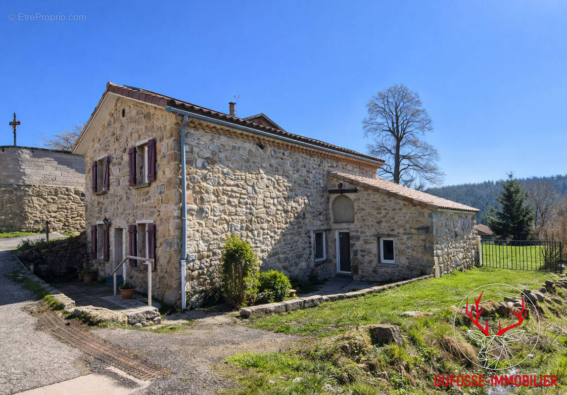 Maison à SAINT-JEAN-ROURE