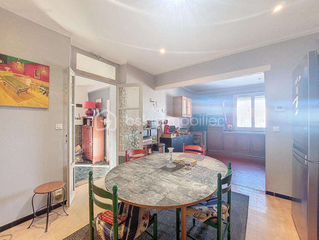 Spacieux appartement t4 dans une residence de caractere - photo 5