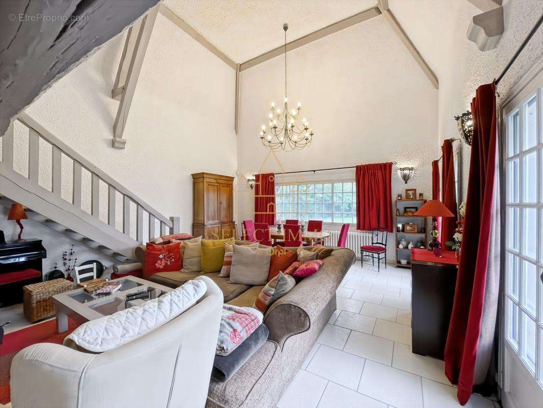 Maison à ARNIERES-SUR-ITON