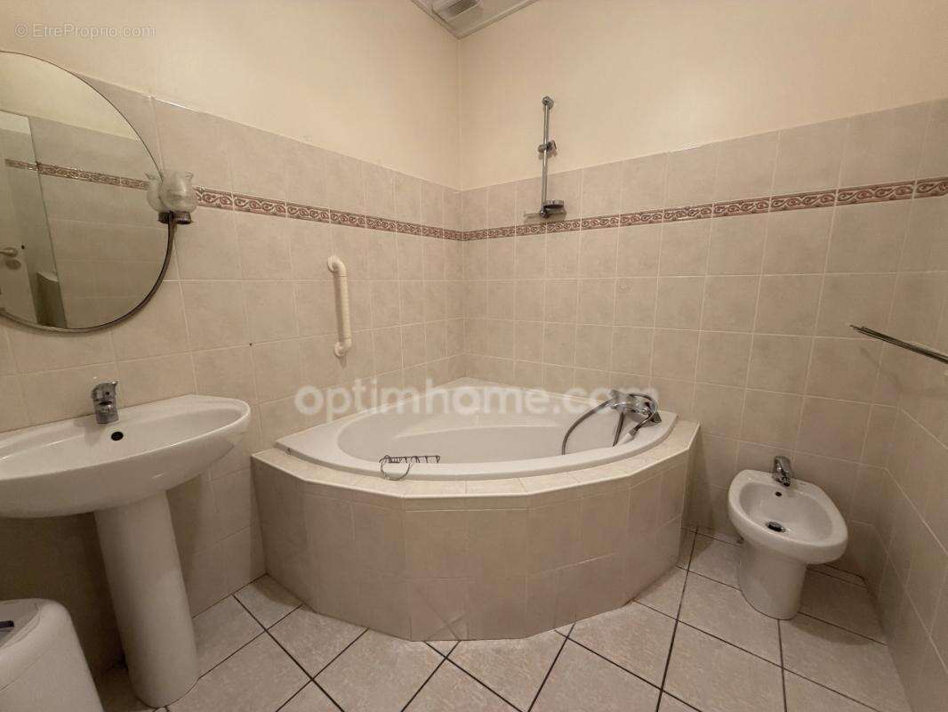 Maison 121m2 - 3 chambres - garage - jardin - photo 8