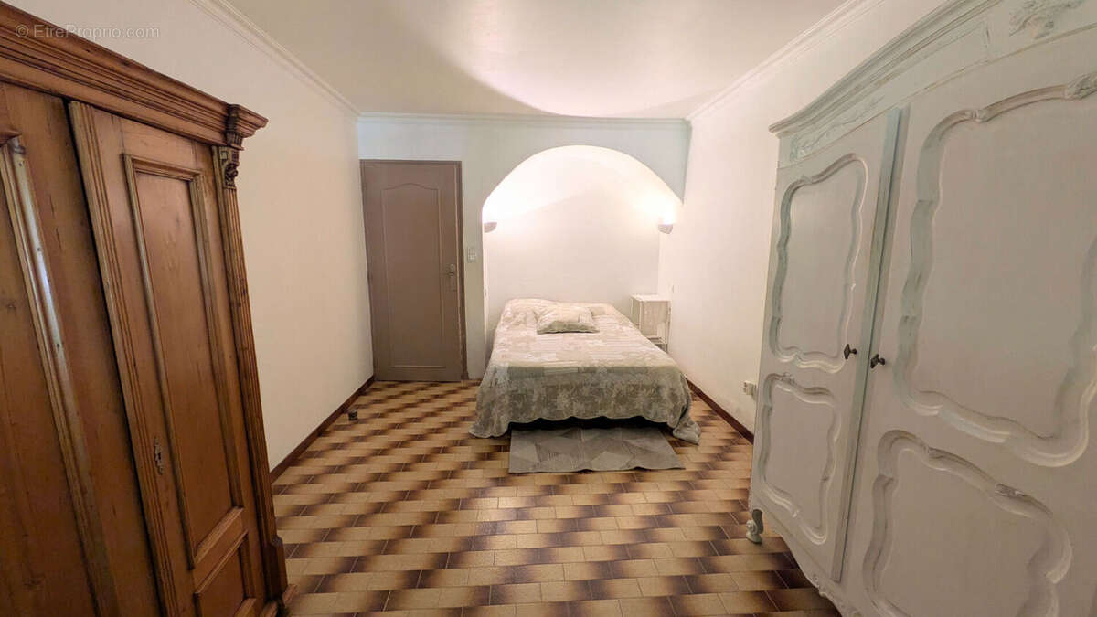 Maison à L'ISLE-SUR-LA-SORGUE
