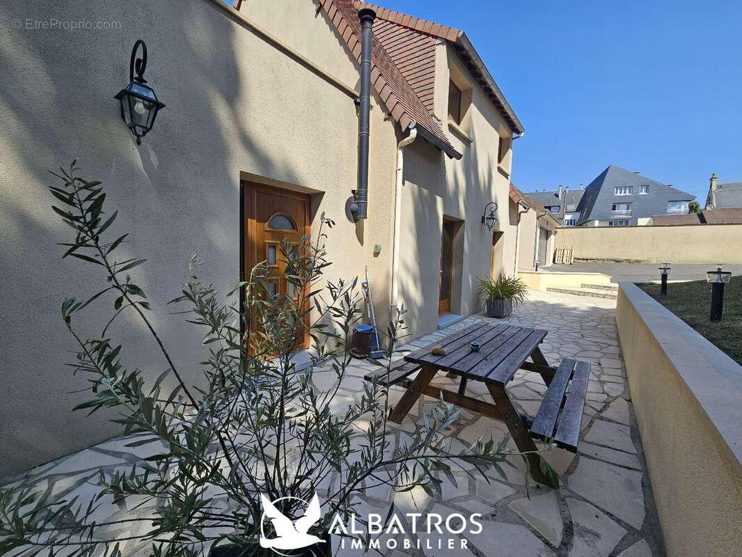 Maison à OUISTREHAM