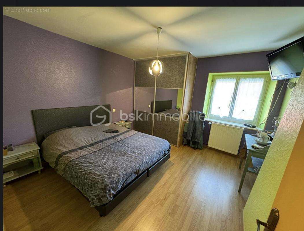 Maison à SAINT-SAMSON-DE-BONFOSSE