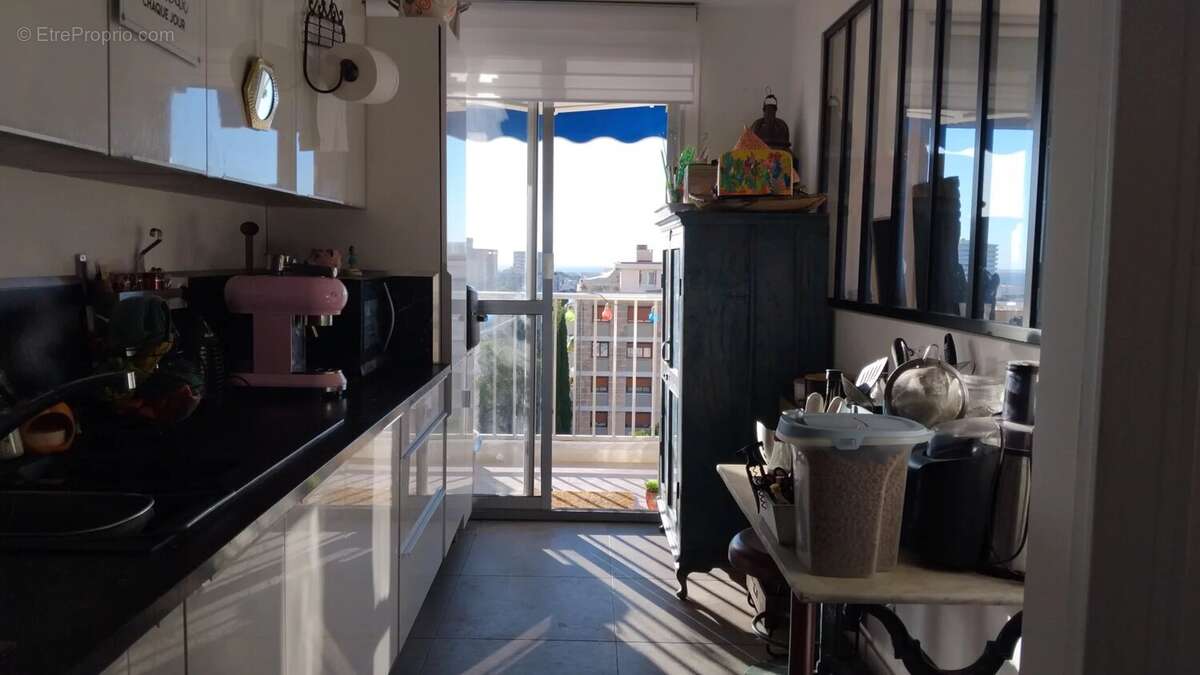 Appartement à MARSEILLE-9E