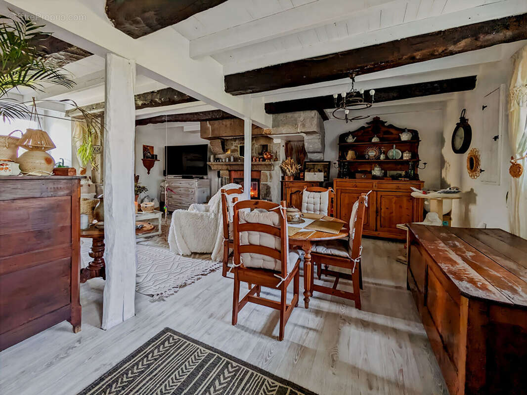 Maison à PLEINE-FOUGERES