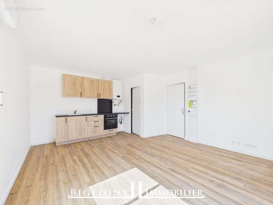 Appartement 24 m² à Chelles  - photo 4