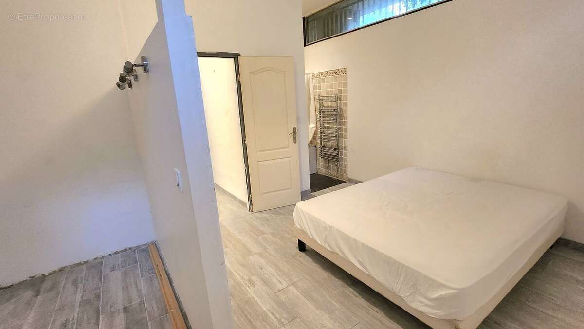 T3 / 82 M² / 13013 - Appartement à MARSEILLE-13E