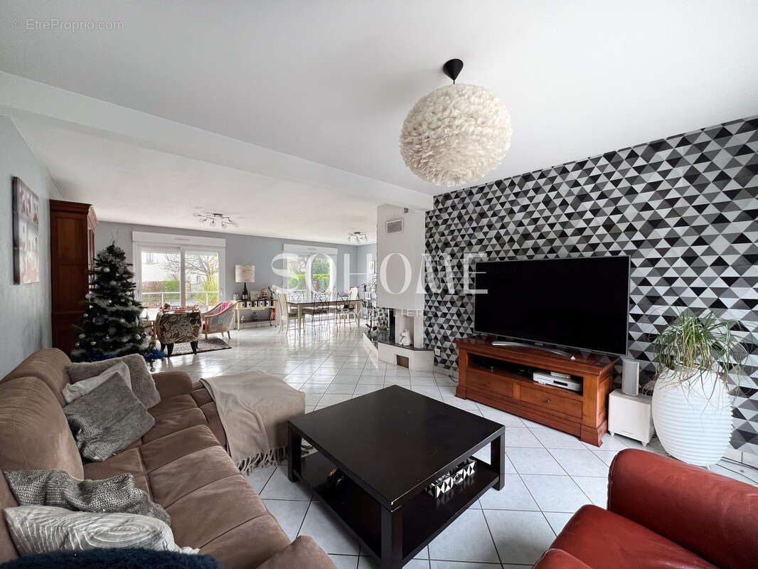 Appartement à BEZANNES