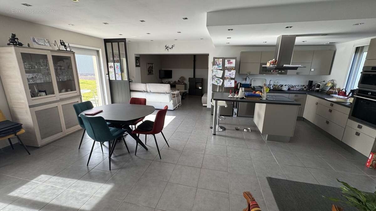 Pavillon individuel 100 m² habitable dans un quartier résidentiel - photo 3