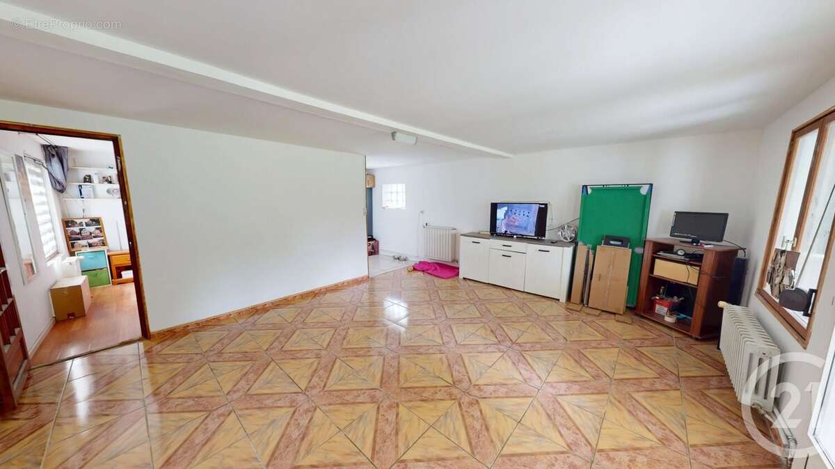 Maison à BRANCOURT-LE-GRAND