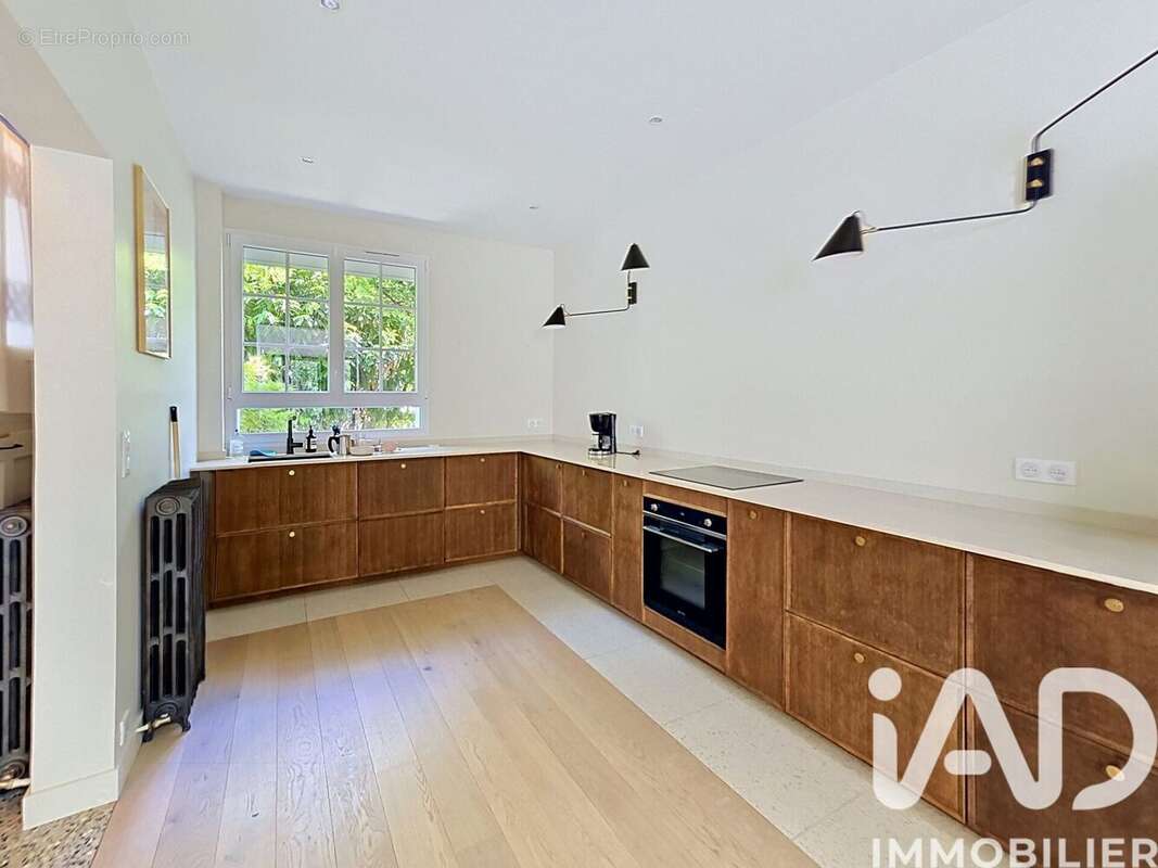 Maison 118 m² à Suresnes  - photo 9