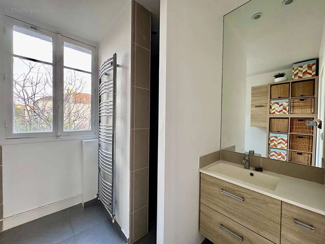 Appartement à BOIS-COLOMBES