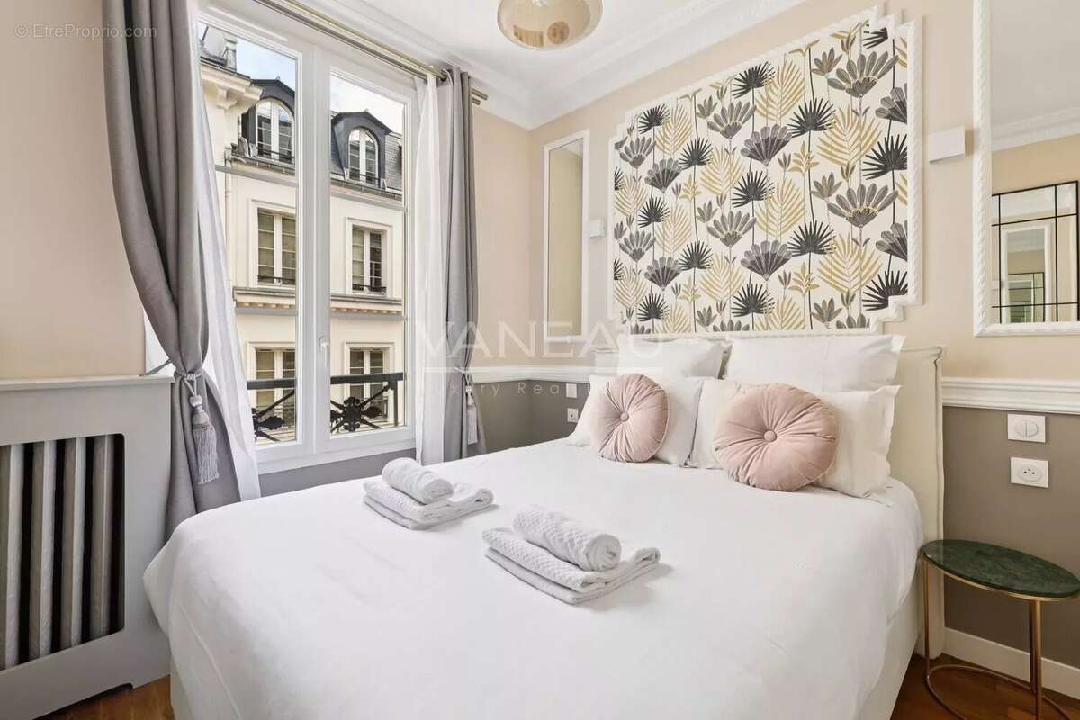 Appartement à PARIS-9E