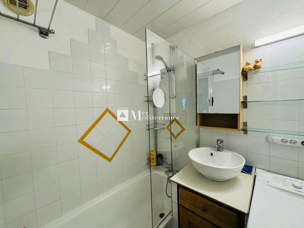 Appartement à COGOLIN