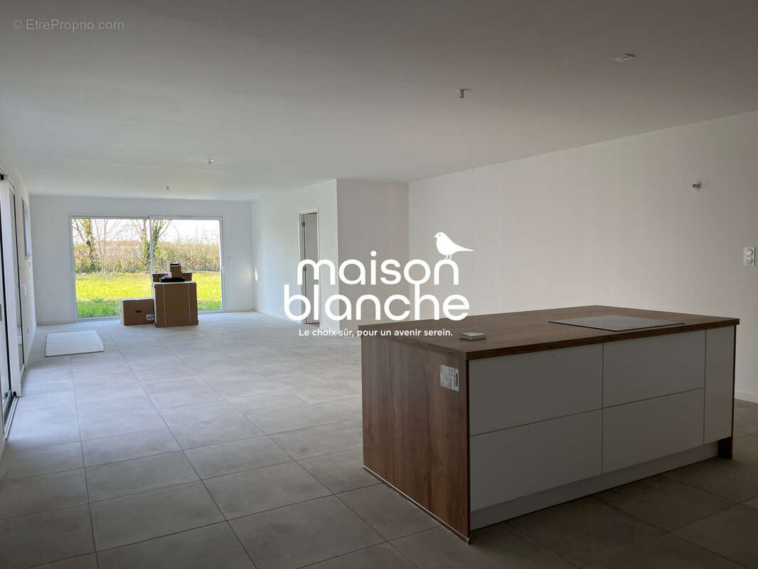 Maison à ANAIS