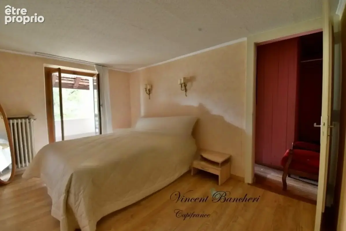 PERS-JUSSY, Maison des années 60 avec beau potentiel dans un environnement calme et champêtre - photo 7