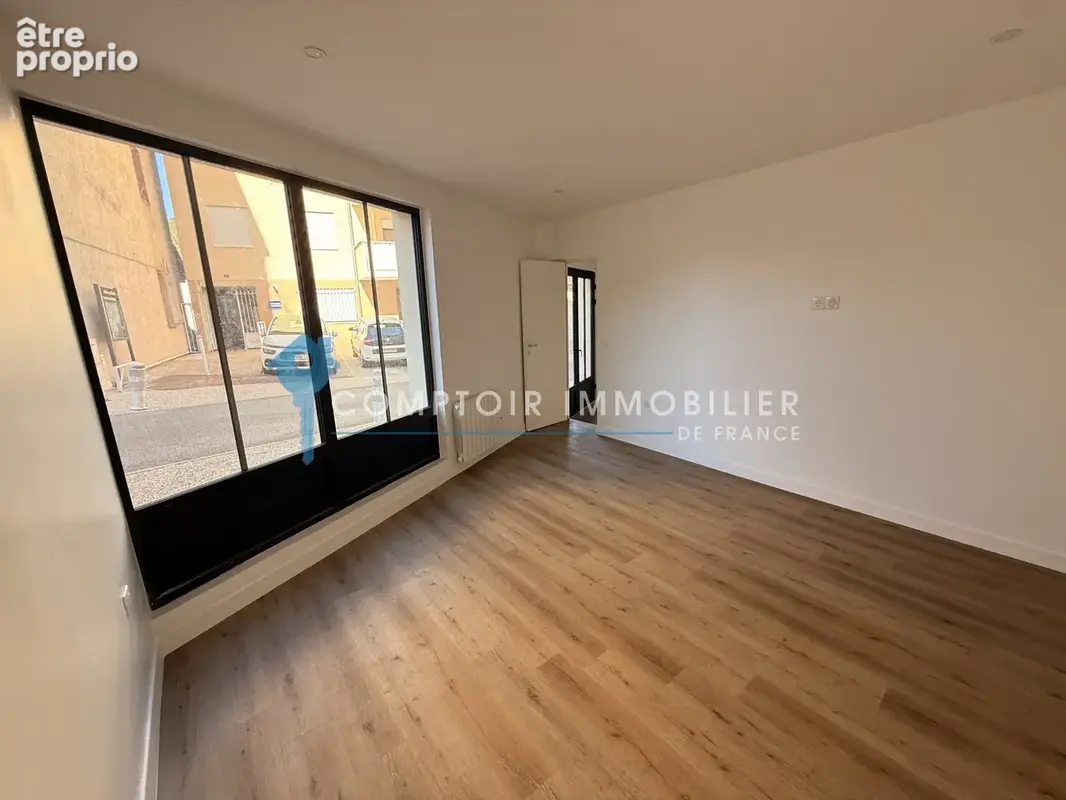 07 - vals les bains - appartement t2 dans immeuble renove - photo 5