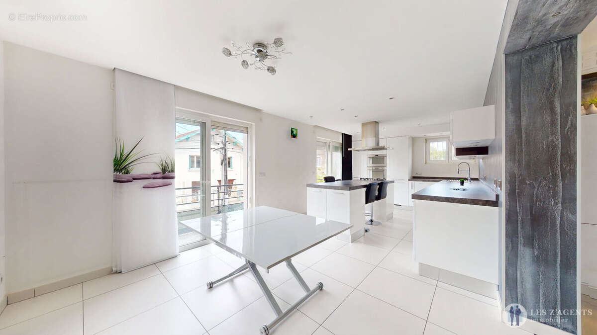 Maison à SAINT-MARTIN-D&#039;HERES