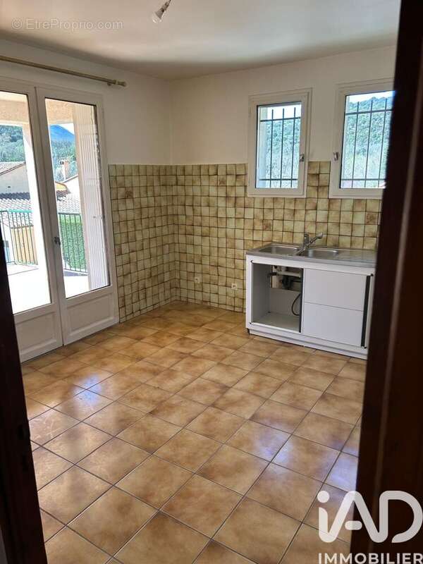 Photo 5 - Appartement à REYNES