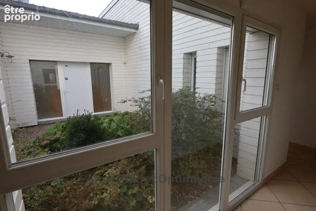 À VENDRE – Grande maison de plain-pied de 224 m² habitable (4 chambres) avec vue exceptionnelle sur forêt et plaine à Vaux-devan - photo 32