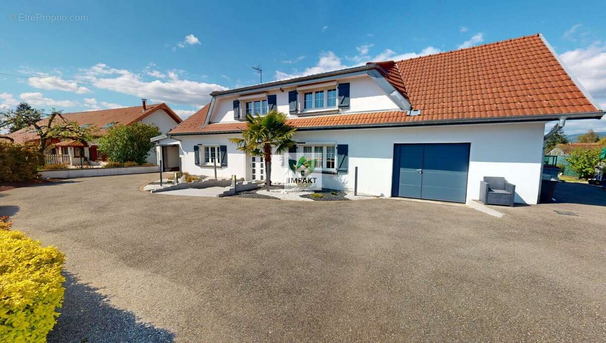 Maison à LACHAPELLE-SOUS-CHAUX