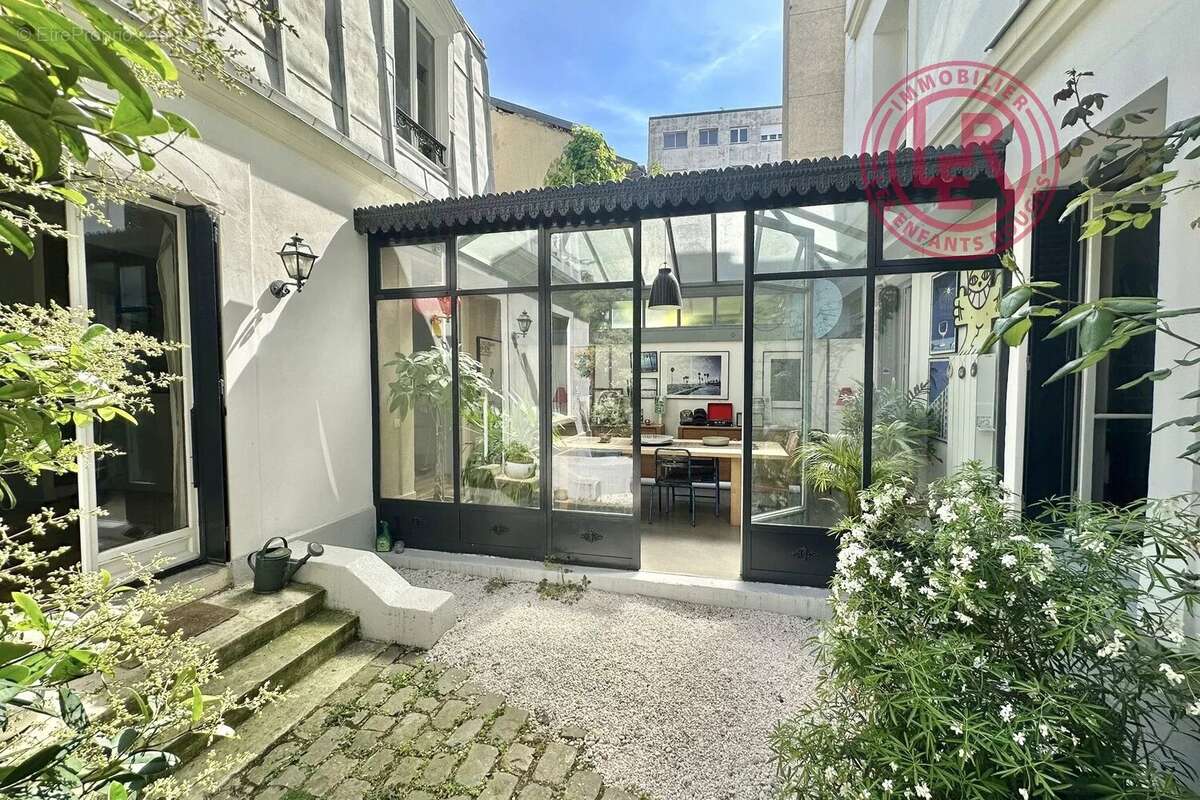 Maison à PARIS-15E