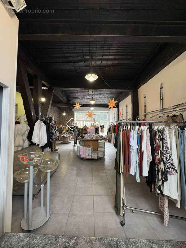 Commerce à LES PENNES-MIRABEAU