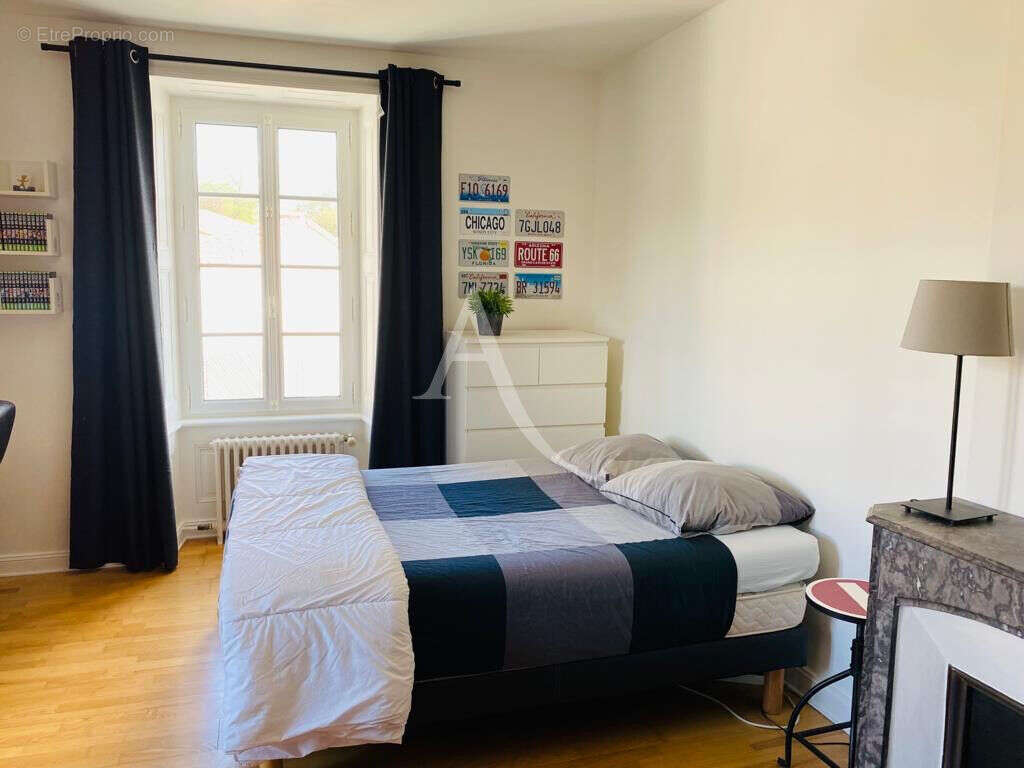 Maison à LE POIRE-SUR-VIE