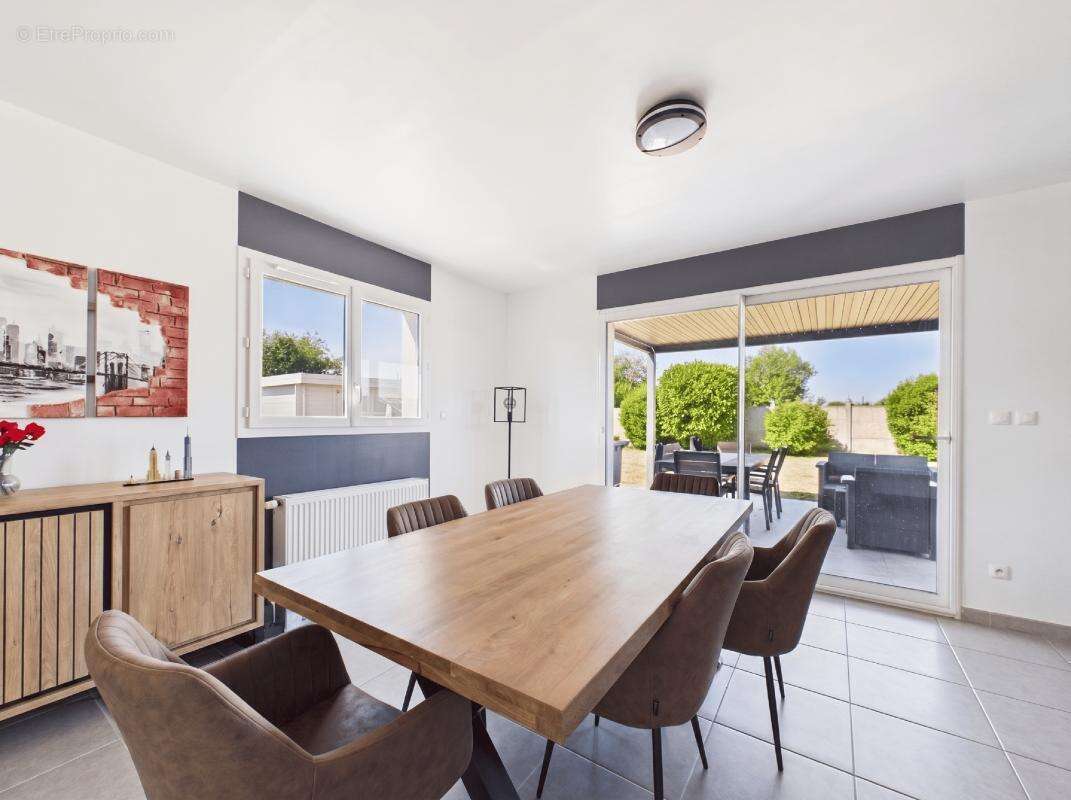 Maison 106 m² à Erre  - photo 6
