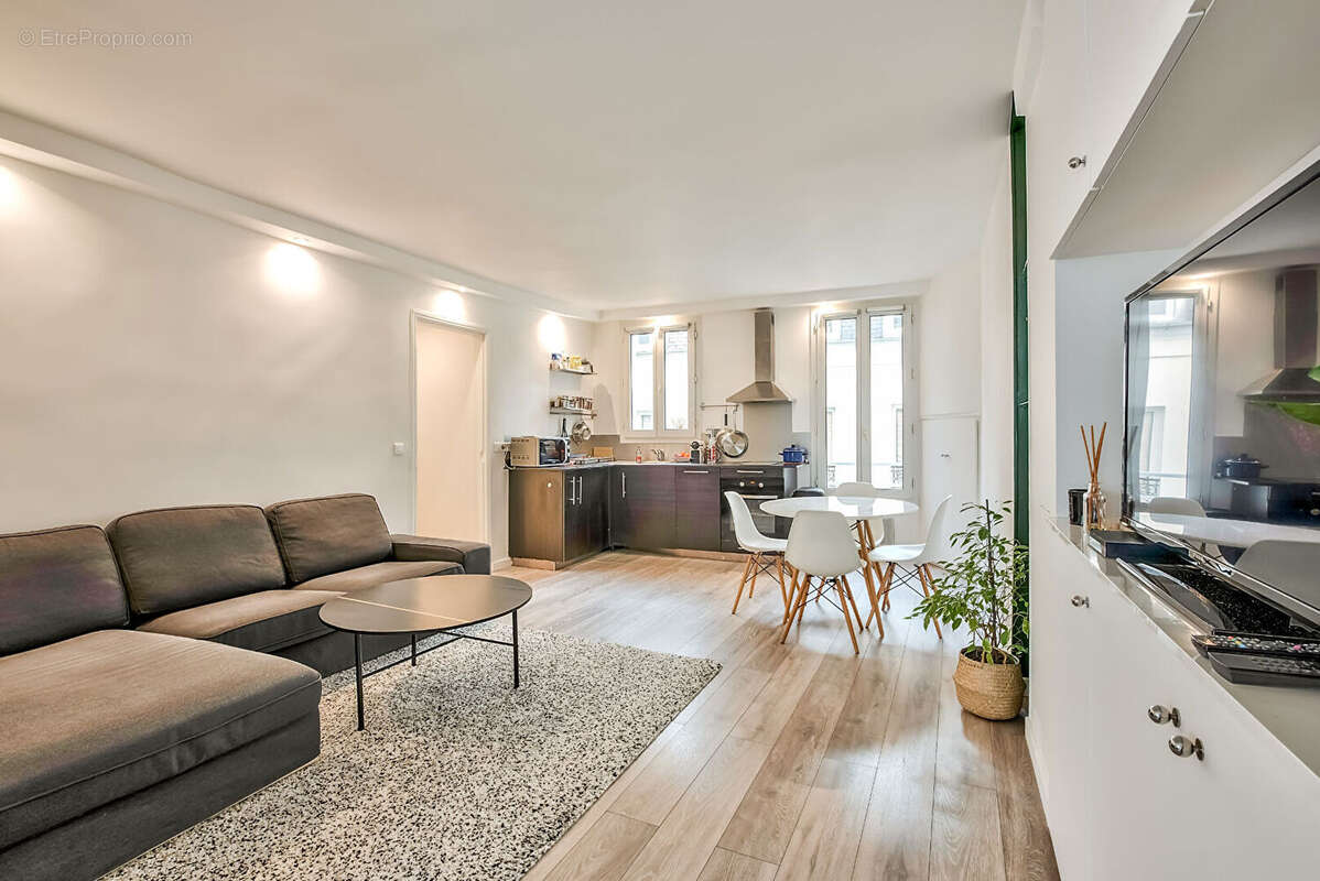 Appartement à PARIS-18E