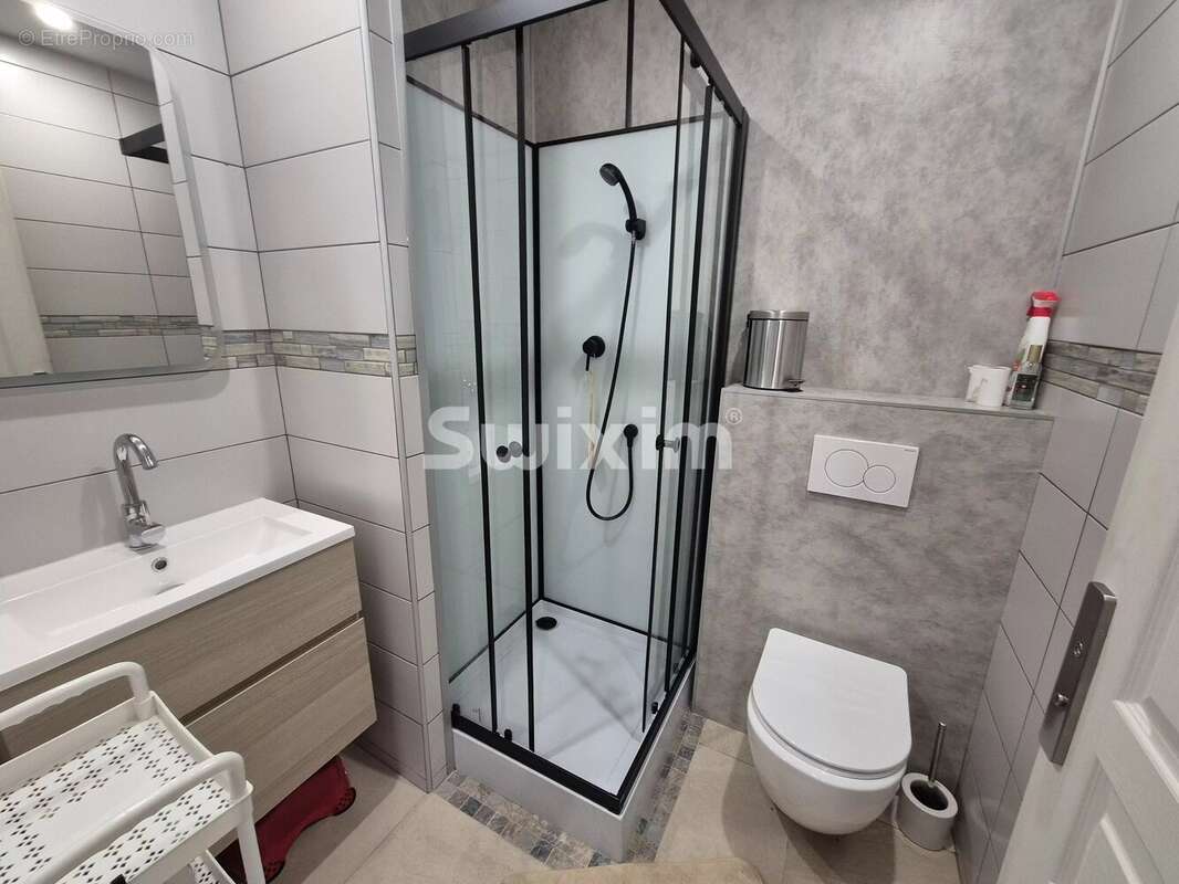 Maison à LE DESCHAUX