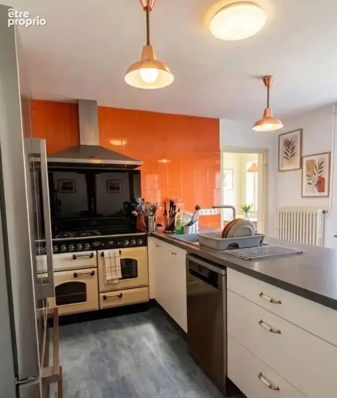 Charmante maison de 120m² avec 103 m² aménageables - Centre-ville Monnaie - photo 3