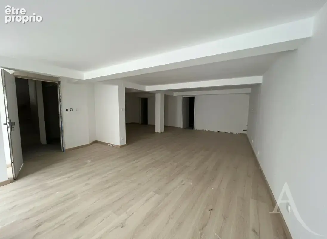 Immeuble Puttelange Aux Lacs 12 pièce(s) 330 m2 - photo 11