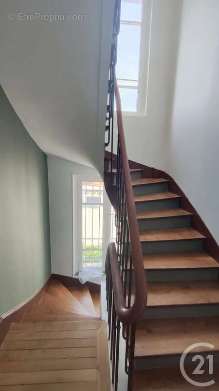 Appartement à BRIE-COMTE-ROBERT