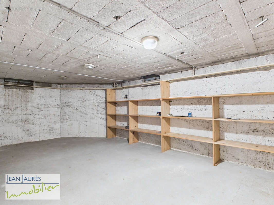 Brienne-le-Château   Immeuble Mixte avec Grand Appartement et Local Commercial - photo 16