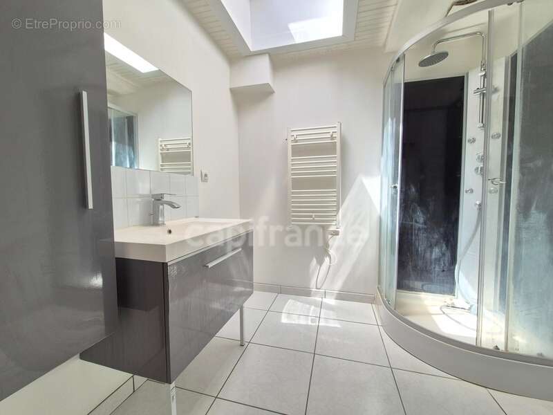 Appartement à vendre 2 pièces ROYAN (17) - Plain pied - Cour fermée - Centre ville - photo 9