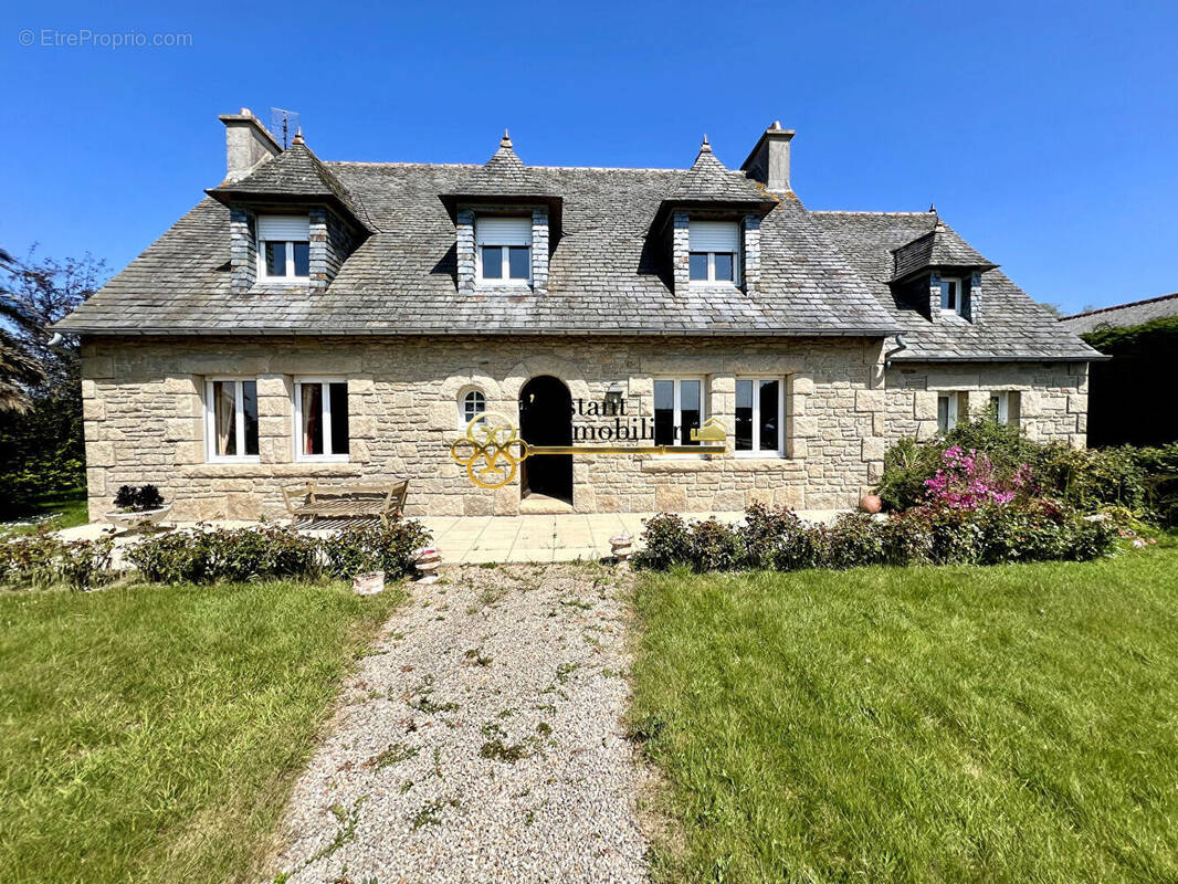 Maison à SAINT-POL-DE-LEON