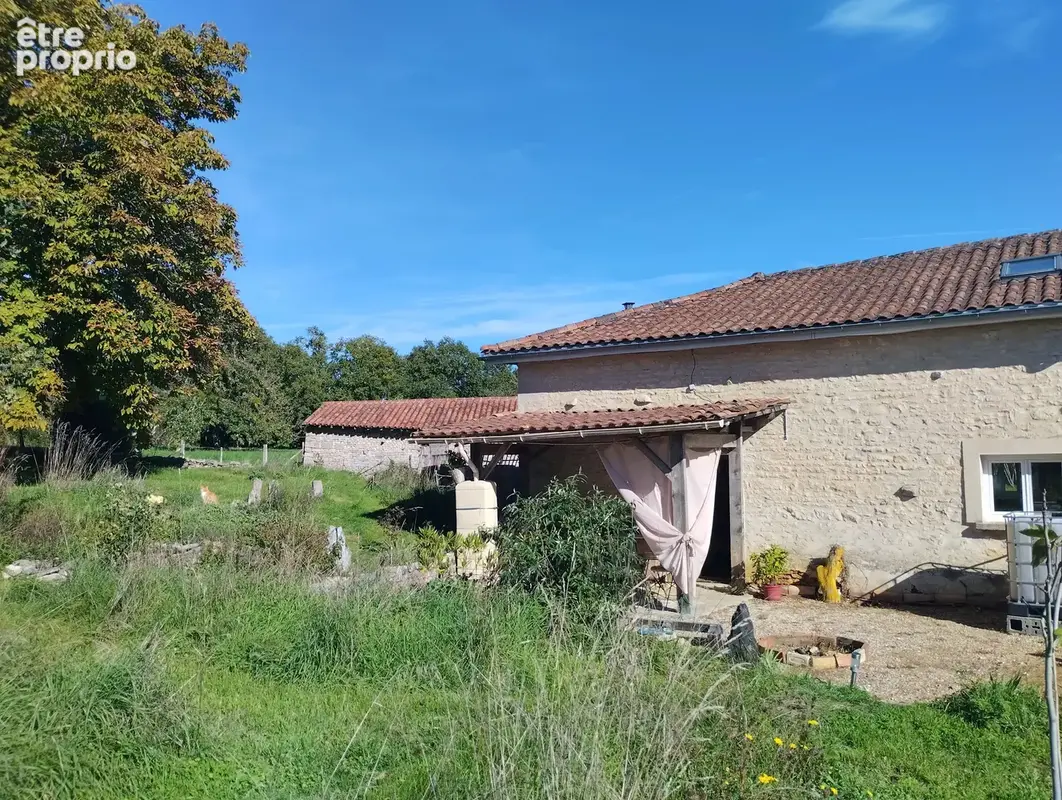 Maison à CHAMPAGNE-MOUTON