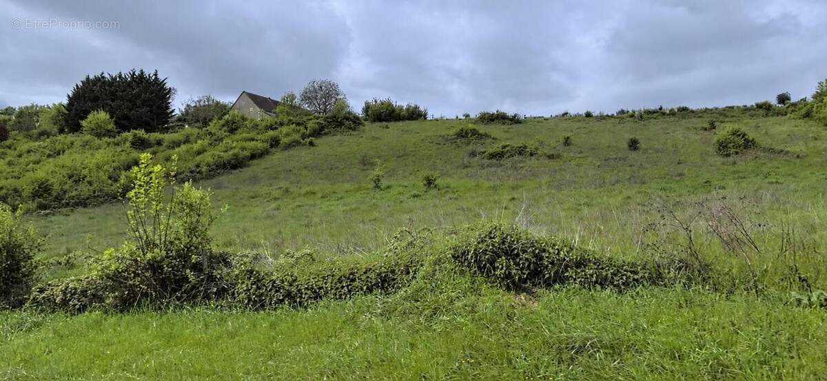 Terrain à NEVERS