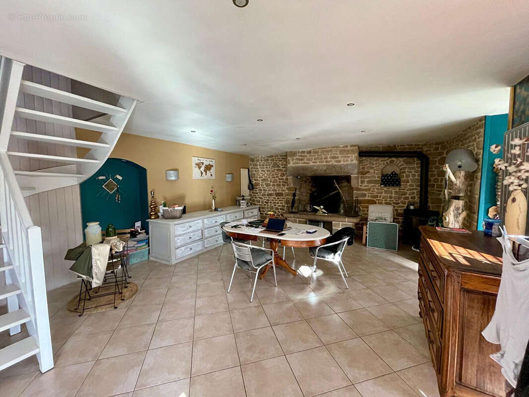 Maison à MARCEY-LES-GREVES