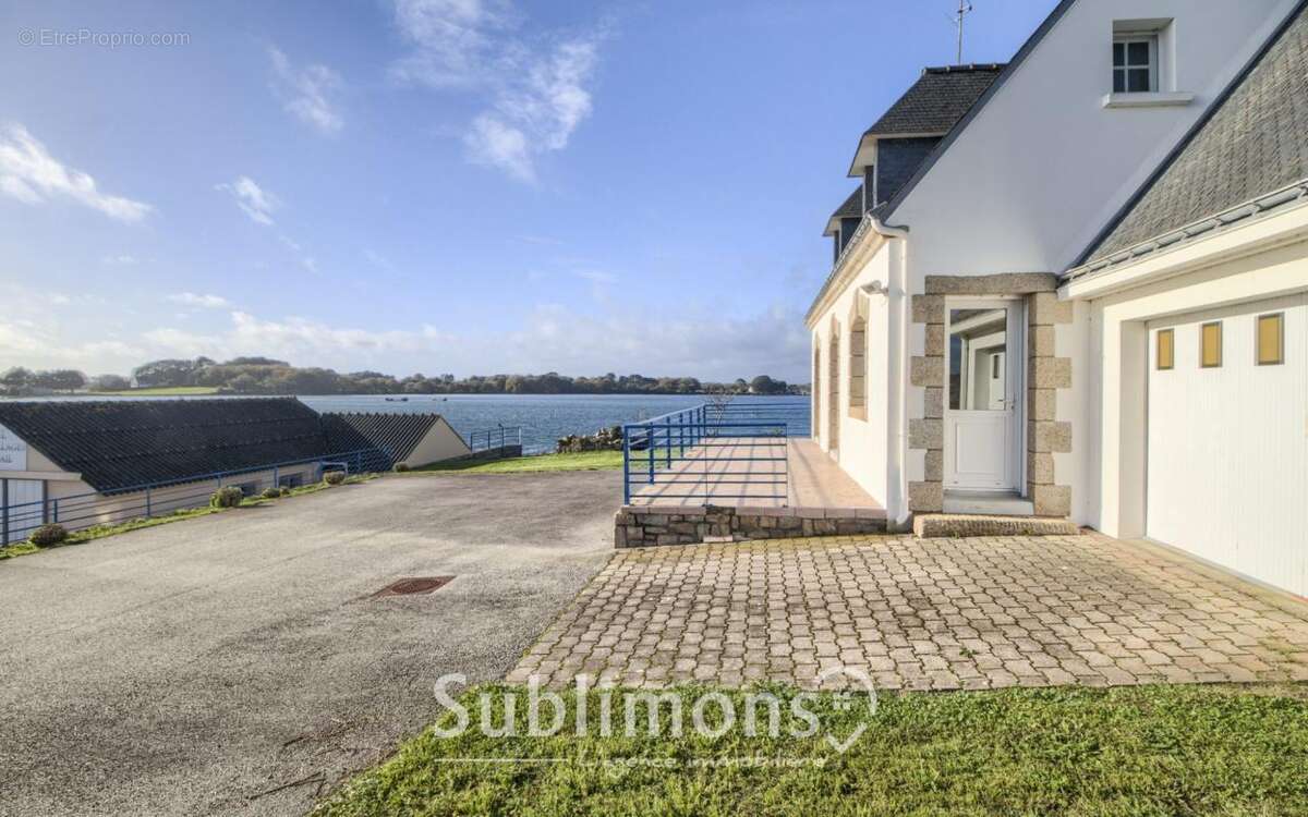 Maison à LOCOAL-MENDON