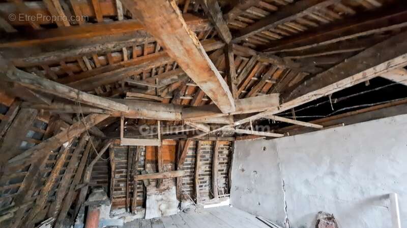 Maison à SAUVETERRE-DE-BEARN