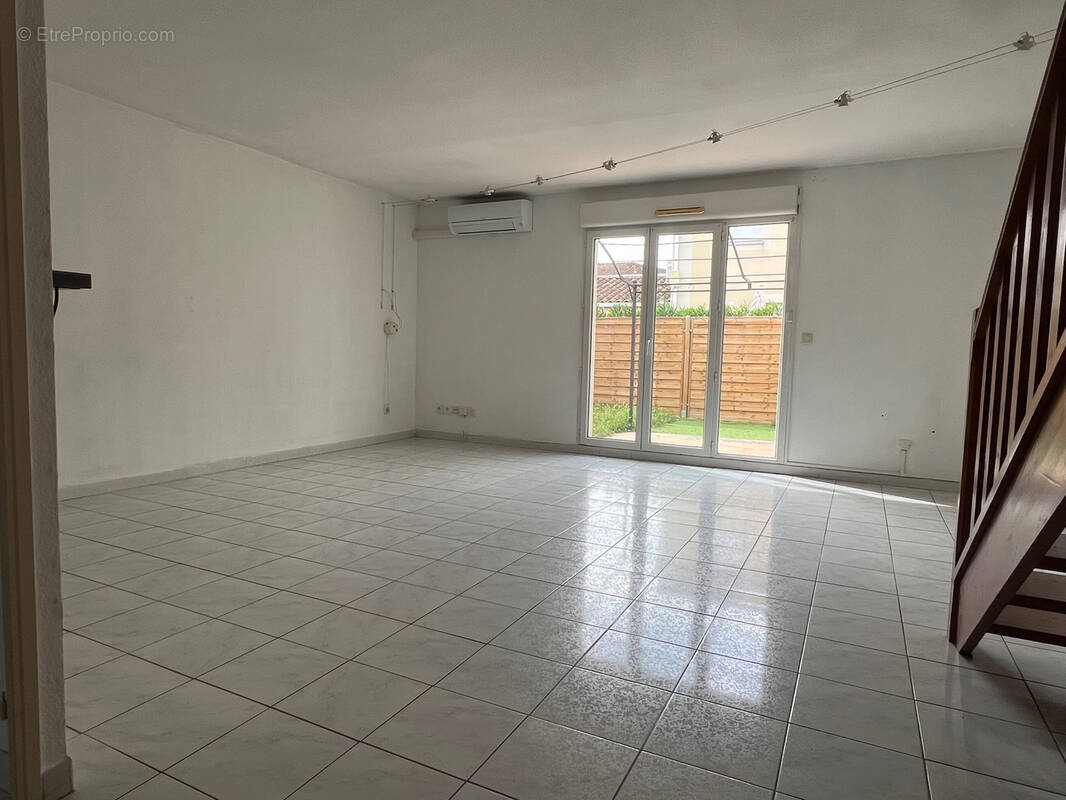 Maison à PONT-SAINT-ESPRIT