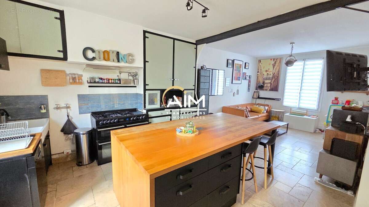 Maison à MONTLOUIS-SUR-LOIRE