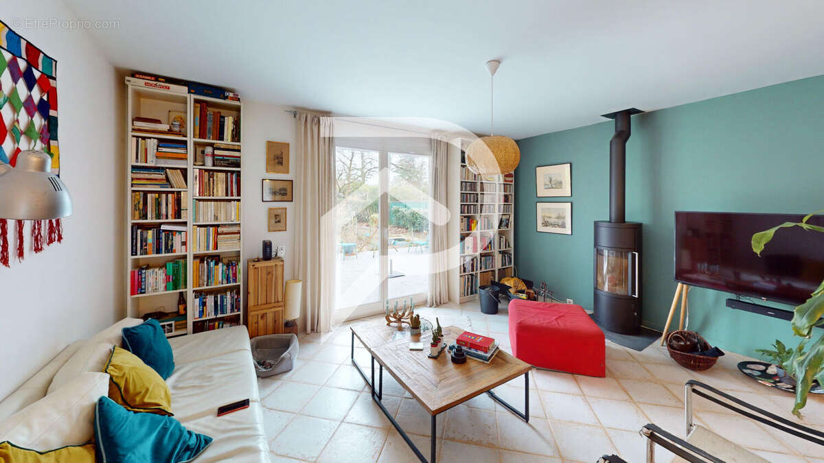 Maison à VERNEUIL-SUR-SEINE