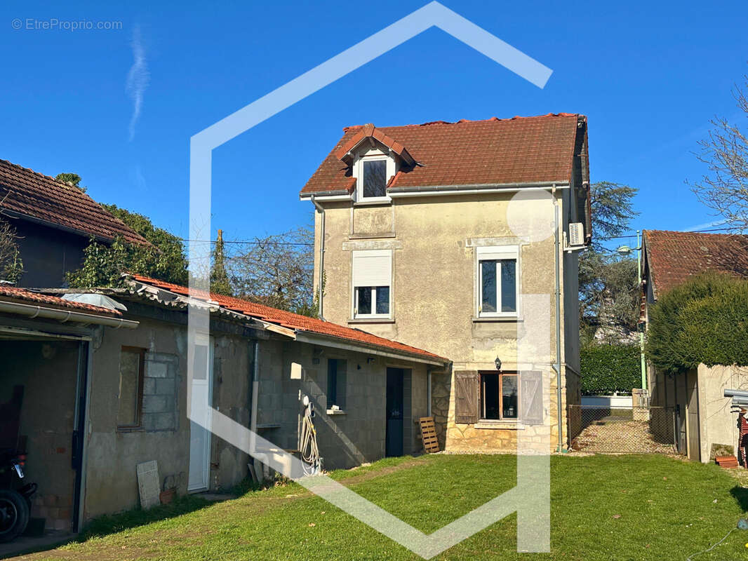 Maison à COSNE-COURS-SUR-LOIRE