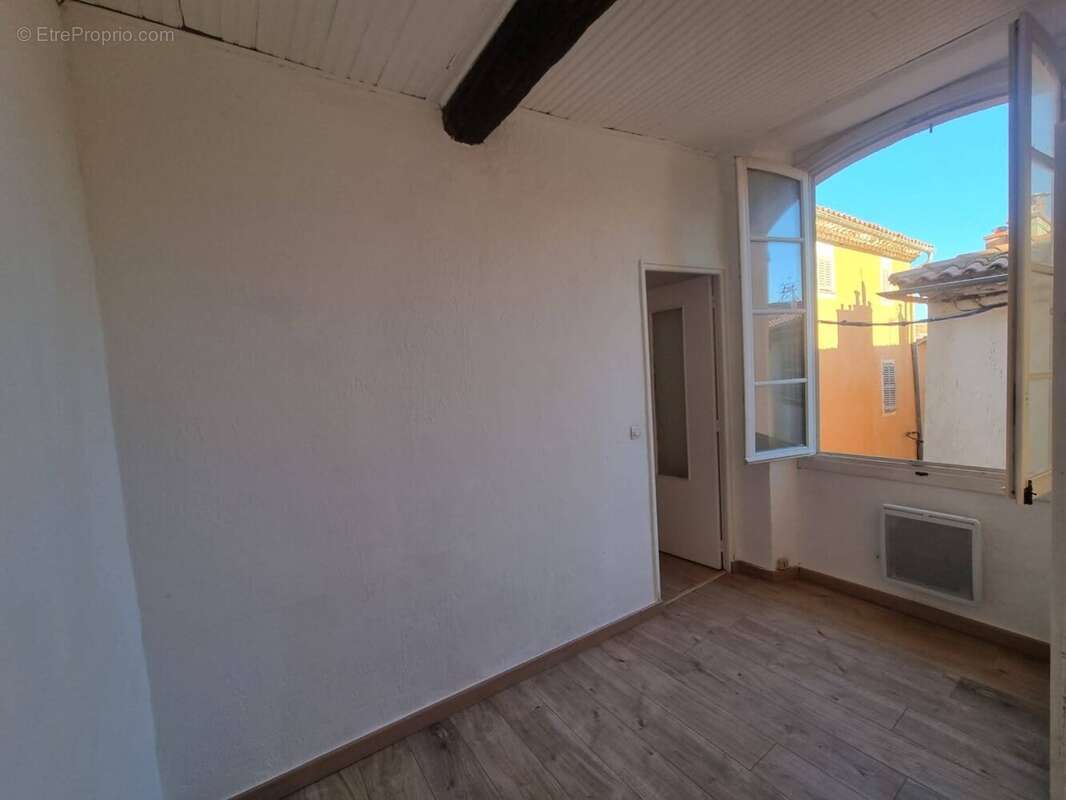 Appartement à HYERES