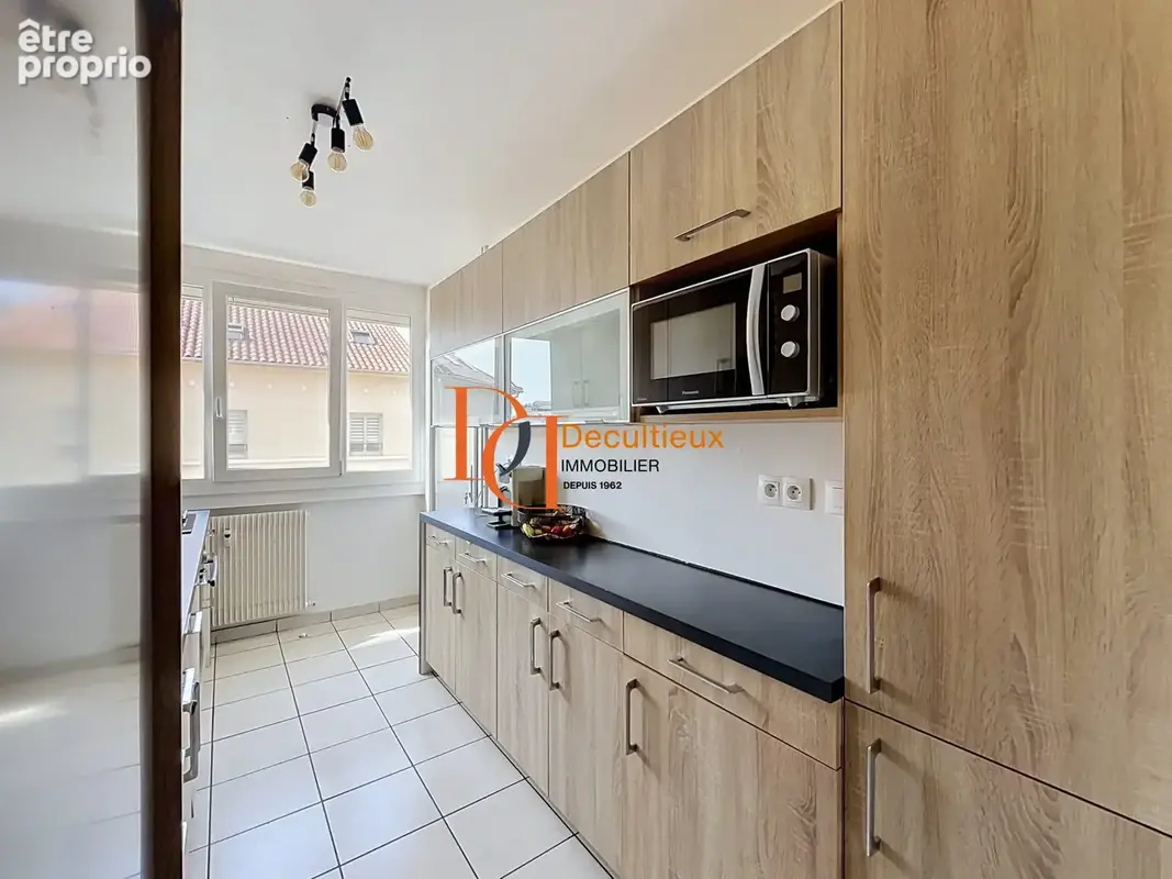Appartement 74 m² à Villeurbanne  - photo 5